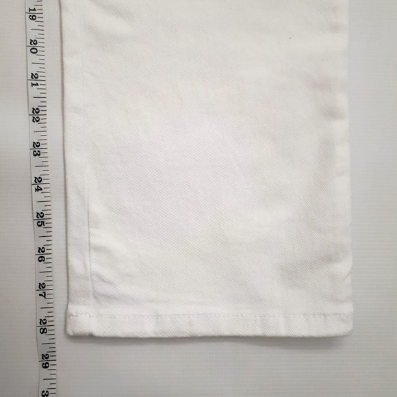 GLORIA VANDERBILT Amanda Classic Tapered Leg Jeans in Vintage White DGVB2692-VWT - Picture 13 of 16